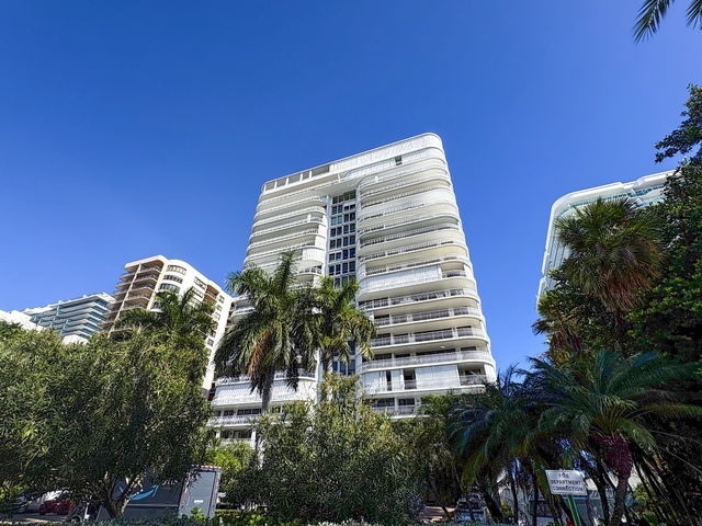 Bal Harbor 101  photo 2